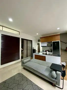 Jual Cepat Rumah Cantik full Furnish Flora Freya Summarecon