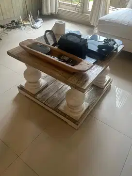meja untuk depan tv
