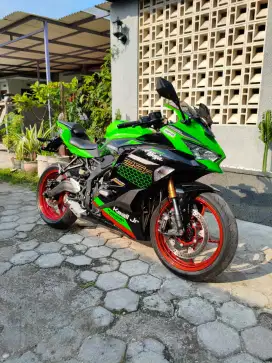 Kawasaki zx25r abs 2021
