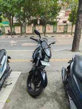 Motor Langka Suzuki Inazuma 2013 Kilometer Rendah Rawatan