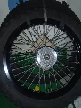 JUAL VELG+BAN KLX ORI