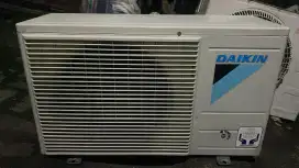 Outdoor daikin Thailand 3/4 pk siap pasang