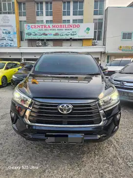 Innova Reborn V diesel matic  2.4 AT 2022 hitam