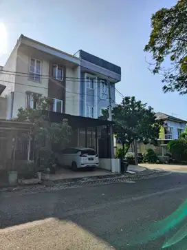 Dijual Rumah Full Furnished Di Perumahan Green Court Cengkareng