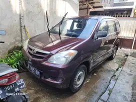 Daihatsu Xenia 2010 Bensin