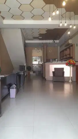 Disewakan ruko 5 lantai di PIK