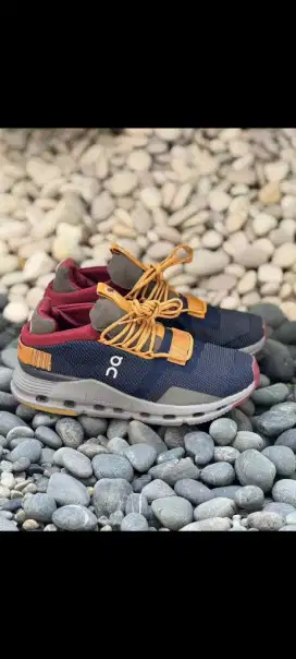 On Cloud Nova Denim Ruby New+ Box