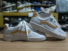 Vans Old Skool White Gold size 40