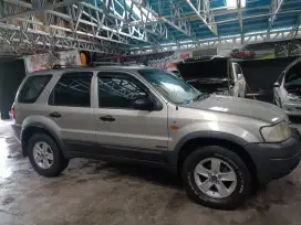 Ford escape 3.0 2003 kondisi Ok.. mesin dan matic bagus..