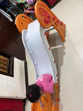 PEROSOTAN ANAK BEKAS labeille perosotan