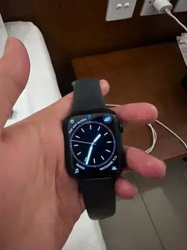 Apple Watch Series 8 45mm Midnight Fullset (Bonus Case Spigen, Strap)