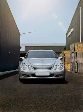 W211 E260 Elegance 2004 Mulus ori