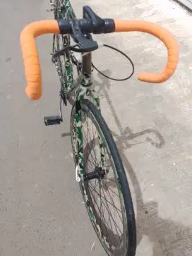 SEPEDA FIXIE CUSTOM ARMY DOLTRAP