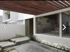 Di Jual Rumah semi Villa lantai 2 Dekat pantai Harga Murahh