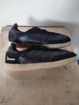 Sepatu Samba Vespa