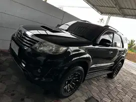 Fortuner VNT TRD 2013 hitam manual mt vortuner Sportivo
