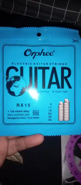 Senar gitar merk orphee