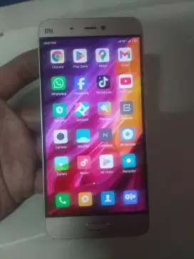Xiaomi Mi 5 (NFC) (Body Keramik) (3/64) Bisa Tukar Tambah