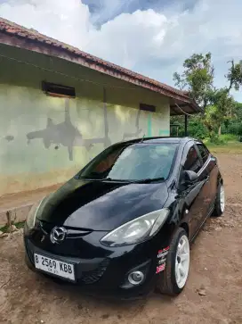 Mazda 2 2012 Bensin