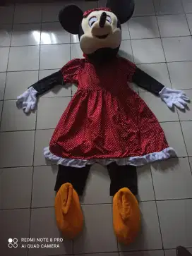 Kostum badut minny mouse