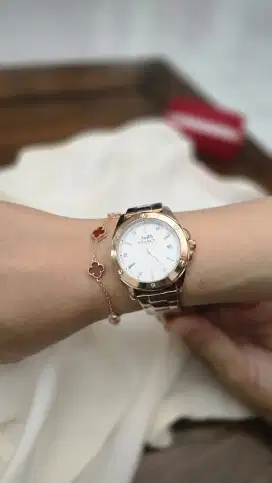 Jam wanita cantik