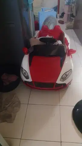 Mainan anak mobil mobilan aki