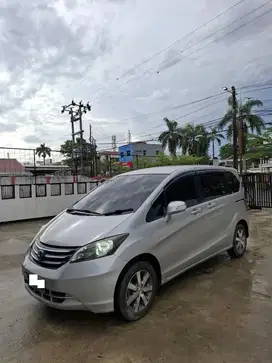 Honda Freed 2010 Bensin