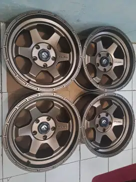 Velg JK Wrangler R17 5x127 FUEL SHOK (USA)