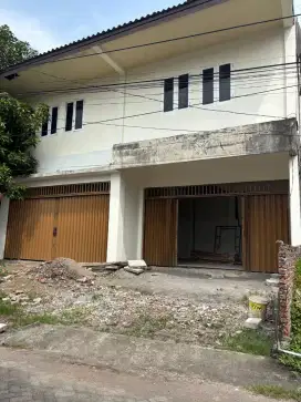 RUMAH 2 LANTAI LAMPER TENGAH
