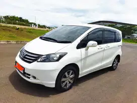 Honda Freed 2011 Bensin