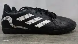 Sepatu futsal & minisoccer impor bekas