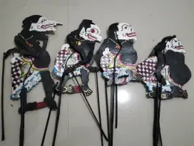 Mainan wayang kulit sapi