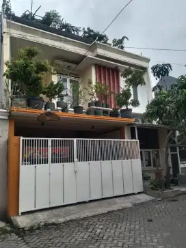 Dijual Rumah 2,5 Lantai Dekat ITS & Hang Tuah – Bumi Marina Emas