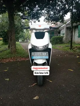 Km 1 ribu yadea T 9 2024