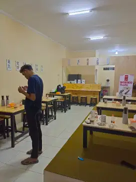Jual Meja Kursi Eks Rmh Makan baru pakai sekitar 5 bulan