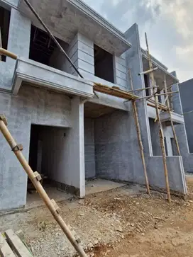 HUNIAN 3 KAMAR TIDUR LOKASI DEKET KE LRT TMII