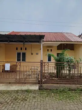 Dijual rumah dalam komplek di Jatiwaringin Pondok Gede, Bekasi