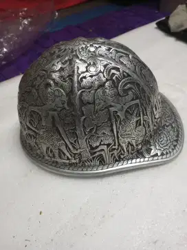 Helm ukiran wayang antik
