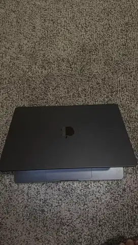 Macbook Air M2 8/512GB