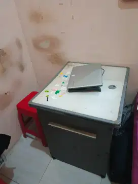meja belajar bekas