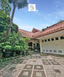 RUMAH MENTENG, LINGKUNGAN ELITE, LT 685, 7KT, HARGA 48M