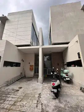 Rumah 2 Unit Muding Kerobokan Bali