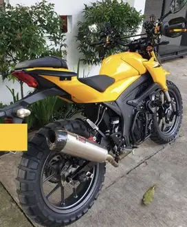 GSX S150 Naked Moto Sport Yellow Daytona Tahun 2018 Low KM