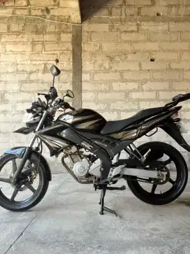 Vixion old 2013 mulus tangan pertama dari baru