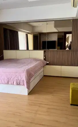 Apartemen tipe 3BR sdh renov jadi 1BR luas dan lega
