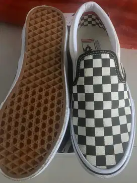 vans slip on checkerboard pro skate