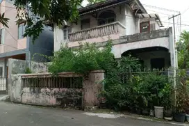 RUMAH DI RAWAMANGUN DIJUAL HITUNG TANAH SAJA DKT TAMAN DAN MESJID