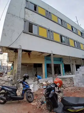 Disewakan Ruang Usaha Lantai Satu Di Cempaka Putih