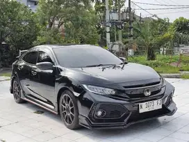 Honda Civic Turbo 1.5 E HatchBack Matic 2018
