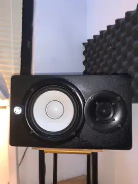 SPEAKER YAMAHA HS5